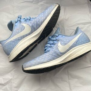 Nike Zoom Pegasus 35 light blue